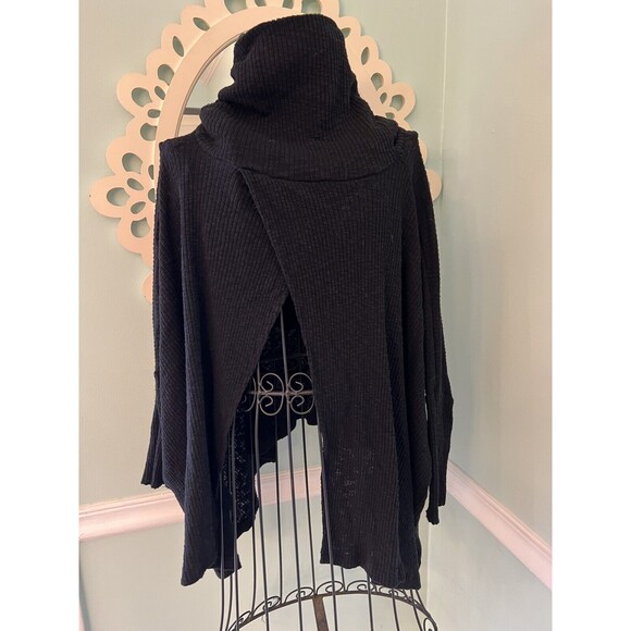 Free People Small FP Beach Boho Black Sweater Cowl Neck Light Poncho Shawl Wrap - Picture 8 of 8